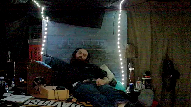 Snapshot of Cowboy815 chatting on 26, 11, 2025 Cowboy815 online show from 26, 11, 2025