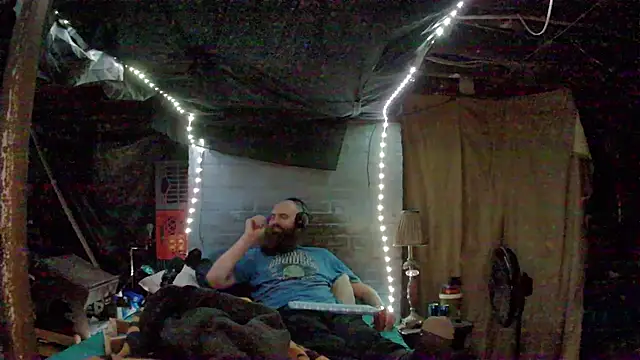 Snapshot of Cowboy815 chatting on 29, 11, 2025 Cowboy815 online show from 29, 11, 2025