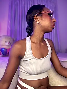 AmyRoss 1 online show from 20, 11, 2025