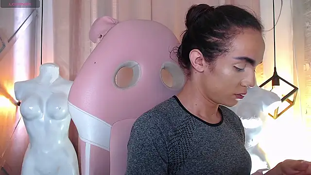 Cristal Gem1 online show from 16, 4, 2026