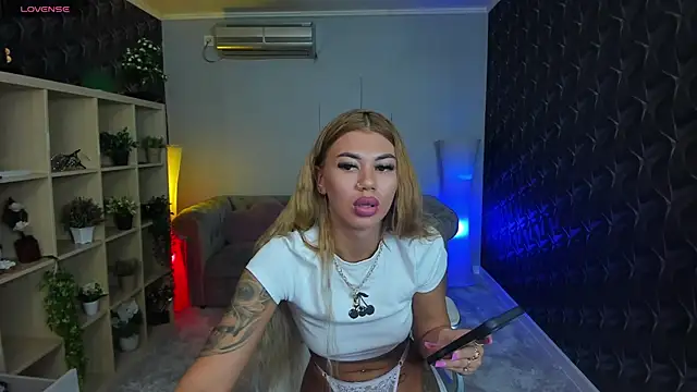 xPuka online show from 11, 9, 2025