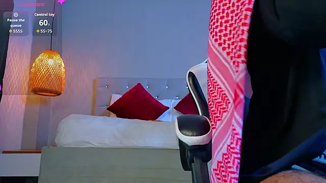 Snapshot of Thaiel_Fosteer chatting on 10, 11, 2025 Thaiel Fosteer online show from 10, 11, 2025