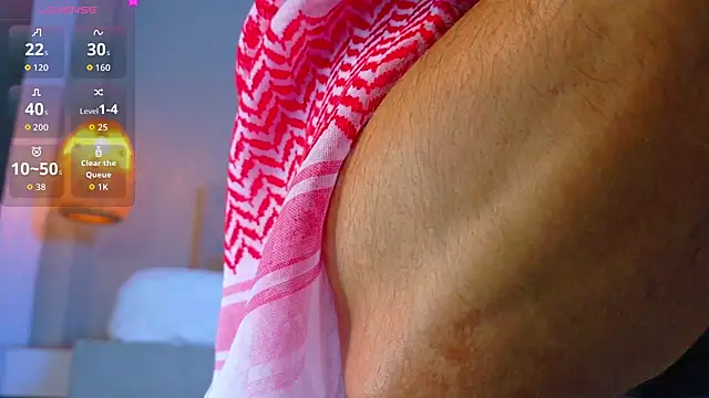 Snapshot of Thaiel_Fosteer chatting on 14, 11, 2025 Thaiel Fosteer online show from 14, 11, 2025