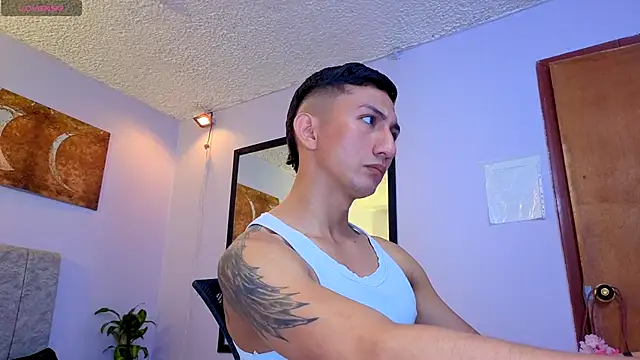 Snapshot of oliver_mr_ chatting on 19, 9, 2025 oliver mr online show from 19, 9, 2025