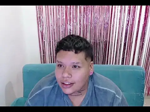 Snapshot of Yulian_bigclit7 chatting on 16, 3, 2026 Yulian bigclit7 online show from 16, 3, 2026