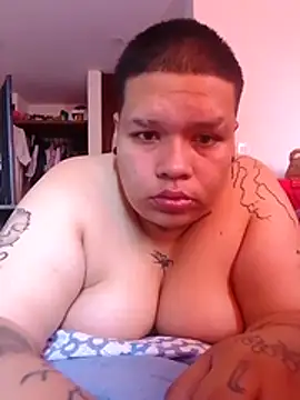 Snapshot of Yulian_bigclit7 chatting on 3, 4, 2026 Yulian bigclit7 online show from 3, 4, 2026