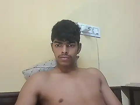 Snapshot of monster_33 chatting on 2, 5, 2026 monster 33 online show from 2, 5, 2026