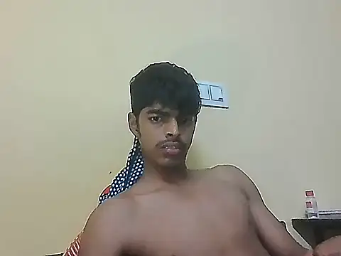 Snapshot of monster_33 chatting on 8, 5, 2026 monster 33 online show from 8, 5, 2026