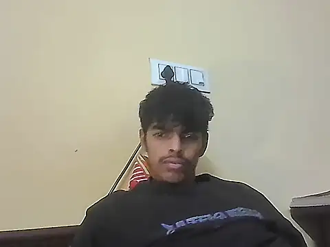 Snapshot of monster_33 chatting on 2, 6, 2026 monster 33 online show from 2, 6, 2026