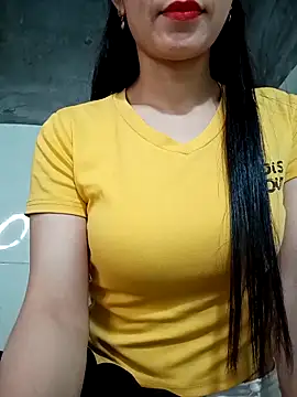 Snapshot of Vyvyy06 chatting on 23, 11, 2025 Vyvyy06 online show from 23, 11, 2025