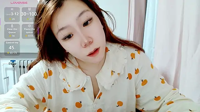 Snapshot of Annasweet- chatting on 2, 4, 2026 Annasweet- online show from 2, 4, 2026