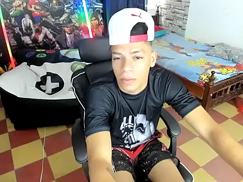 Snapshot of andres_sant chatting on 24, 11, 2025 andres sant online show from 24, 11, 2025