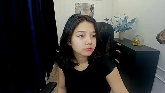 Snapshot of ElliVensda chatting on 16, 9, 2025 ElliVensda online show from 16, 9, 2025