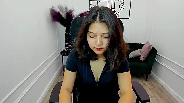 Snapshot of ElliVensda chatting on 18, 9, 2025 ElliVensda online show from 18, 9, 2025