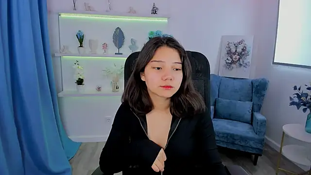 Snapshot of ElliVensda chatting on 28, 9, 2025 ElliVensda online show from 28, 9, 2025