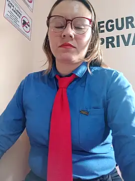 Hannah-colx online show from 2, 2, 2026