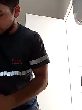 Lushakuiron1 online show from 26, 11, 2025