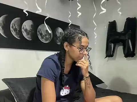 Snapshot of sexycalipso chatting on 5, 11, 2025 sexycalipso online show from 5, 11, 2025