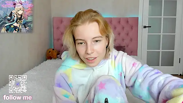 Pink Lila18 online show from 27, 10, 2025