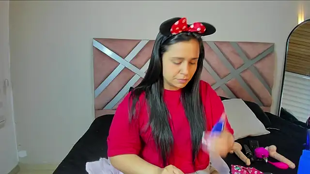  adahara queen online show from 26, 10, 2025