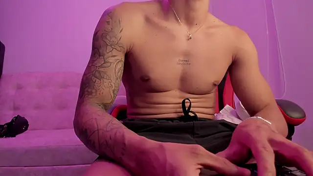 Snapshot of DavisFirb chatting on 9, 4, 2026 DavisFirb online show from 9, 4, 2026