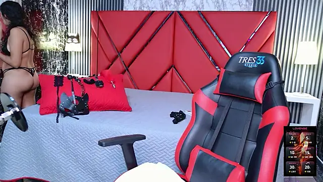 Snapshot of Violet_sl4ve chatting on 1, 3, 2026 Violet sl4ve online show from 1, 3, 2026