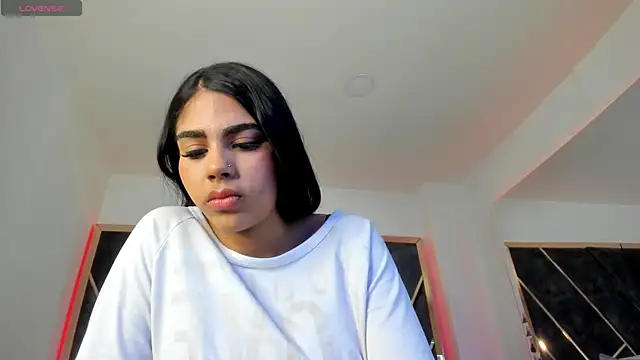 SusanaHenao online show from 1, 4, 2026