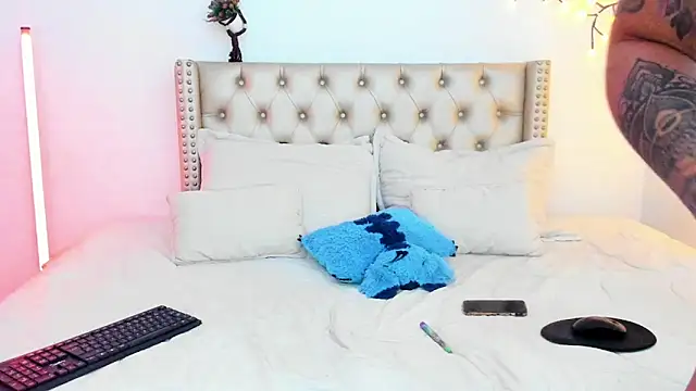 LenaStylesOA online show from 29, 3, 2026