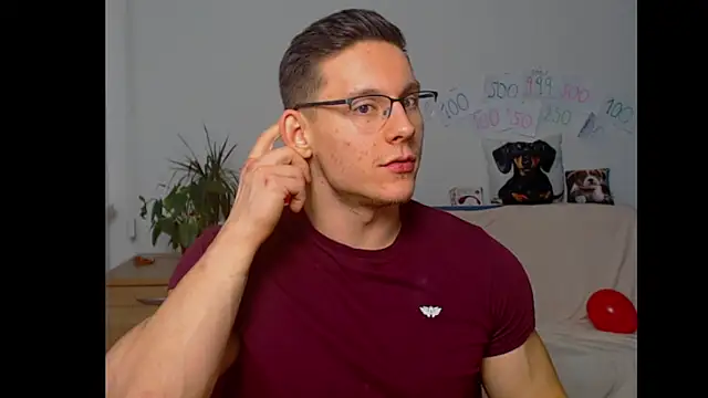 Snapshot of ZeinMiracles chatting on 8, 1, 2026 ZeinMiracles online show from 8, 1, 2026