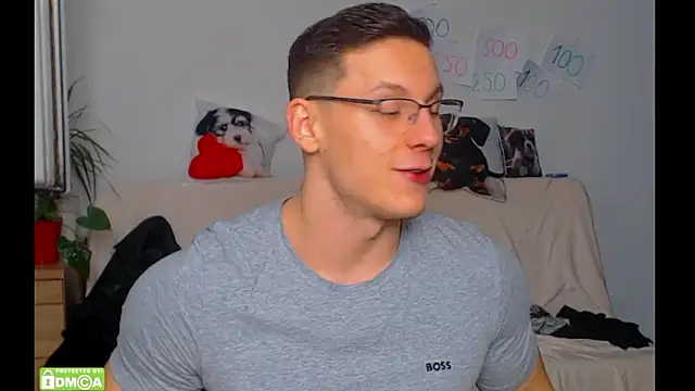 Snapshot of ZeinMiracles chatting on 9, 2, 2026 ZeinMiracles online show from 9, 2, 2026