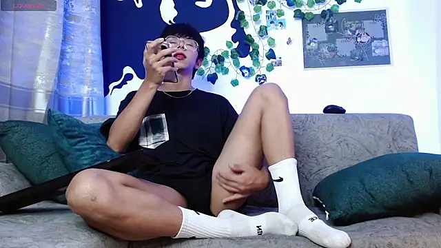 Snapshot of Hyunjin_Son chatting on 17, 6, 2026 Hyunjin Son online show from 17, 6, 2026
