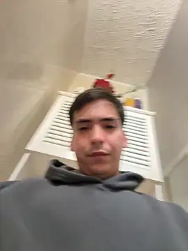 Snapshot of M1000DDddd chatting on 4, 11, 2025 M1000DDddd online show from 4, 11, 2025