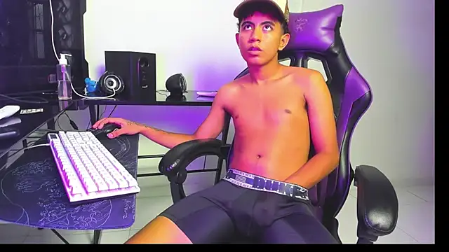 alluringangel0 online show from 9, 11, 2025