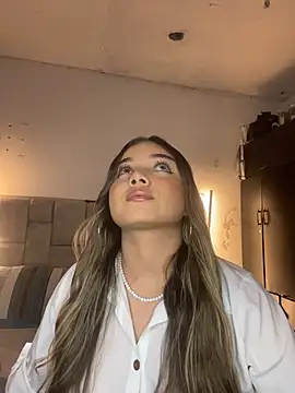 Snapshot of AnnyLopezzz_ chatting on 14, 3, 2026 AnnyLopezzz online show from 14, 3, 2026