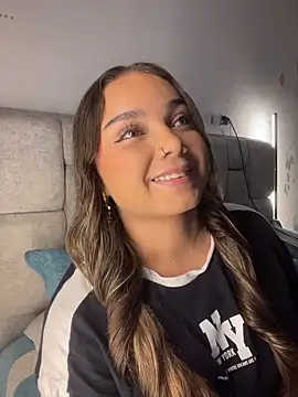 Snapshot of AnnyLopezzz_ chatting on 24, 3, 2026 AnnyLopezzz online show from 24, 3, 2026