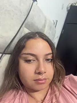 Snapshot of AnnyLopezzz_ chatting on 19, 4, 2026 AnnyLopezzz online show from 19, 4, 2026