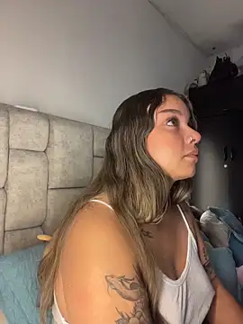 Snapshot of AnnyLopezzz_ chatting on 21, 4, 2026 AnnyLopezzz online show from 21, 4, 2026