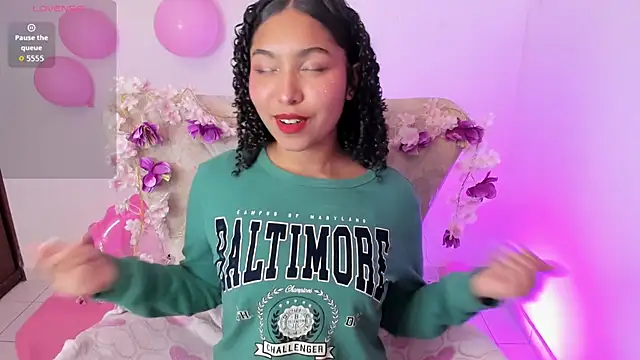 Snapshot of lily_evays_69 chatting on 3, 12, 2025 lily evays 69 online show from 3, 12, 2025