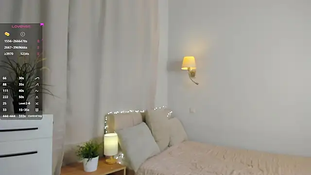 LakeshiaVodopich online show from 18, 9, 2025