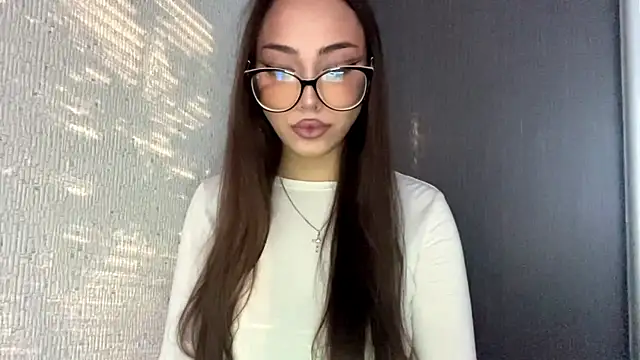 Leaf Unto online show from 10, 9, 2025