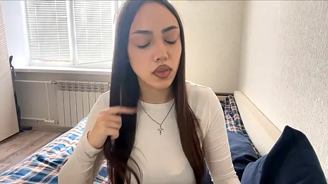 Leaf Unto online show from 2, 10, 2025