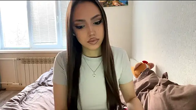 Leaf Unto online show from 2, 11, 2025