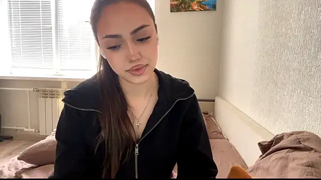 Leaf Unto online show from 12, 11, 2025