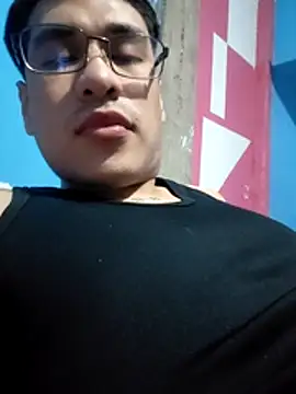 Snapshot of Exotic19cm chatting on 19, 11, 2025 Exotic19cm online show from 19, 11, 2025