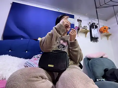 Snapshot of amanne_misa chatting on 27, 10, 2025 amanne misa online show from 27, 10, 2025