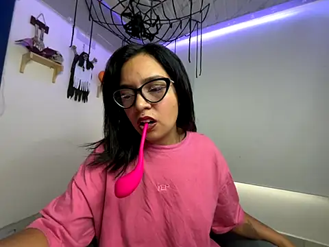 Snapshot of amanne_misa chatting on 6, 11, 2025 amanne misa online show from 6, 11, 2025