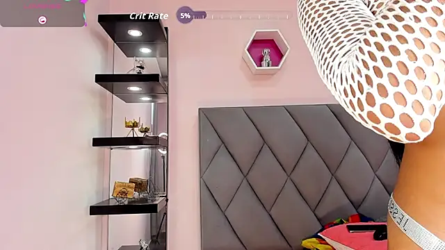 Snapshot of Amira_Ember chatting on 9, 11, 2025 Amira Ember online show from 9, 11, 2025