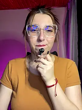 Snapshot of CoraVibes chatting on 30, 11, 2025 CoraVibes online show from 30, 11, 2025