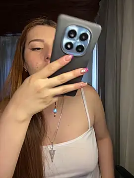 Snapshot of CoraVibes chatting on 16, 3, 2026 CoraVibes online show from 16, 3, 2026