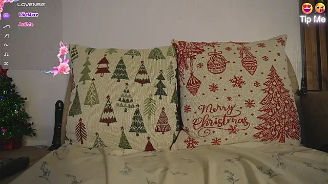 Roxybeautyy online show from 10, 11, 2025